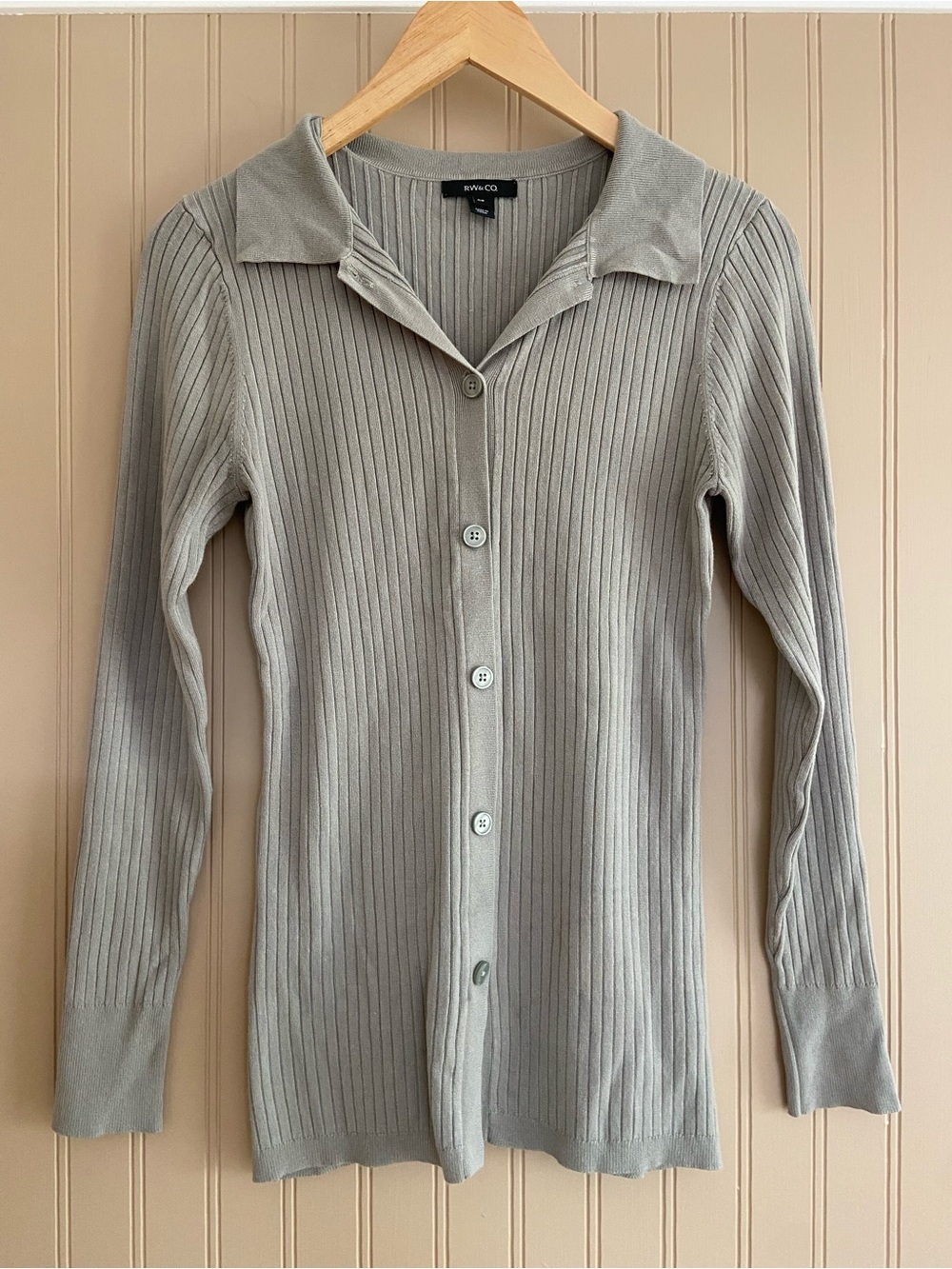 RW&CO Sage Green Super Soft & Stretchy Long Sleeve Ribbed Sweater Size Small